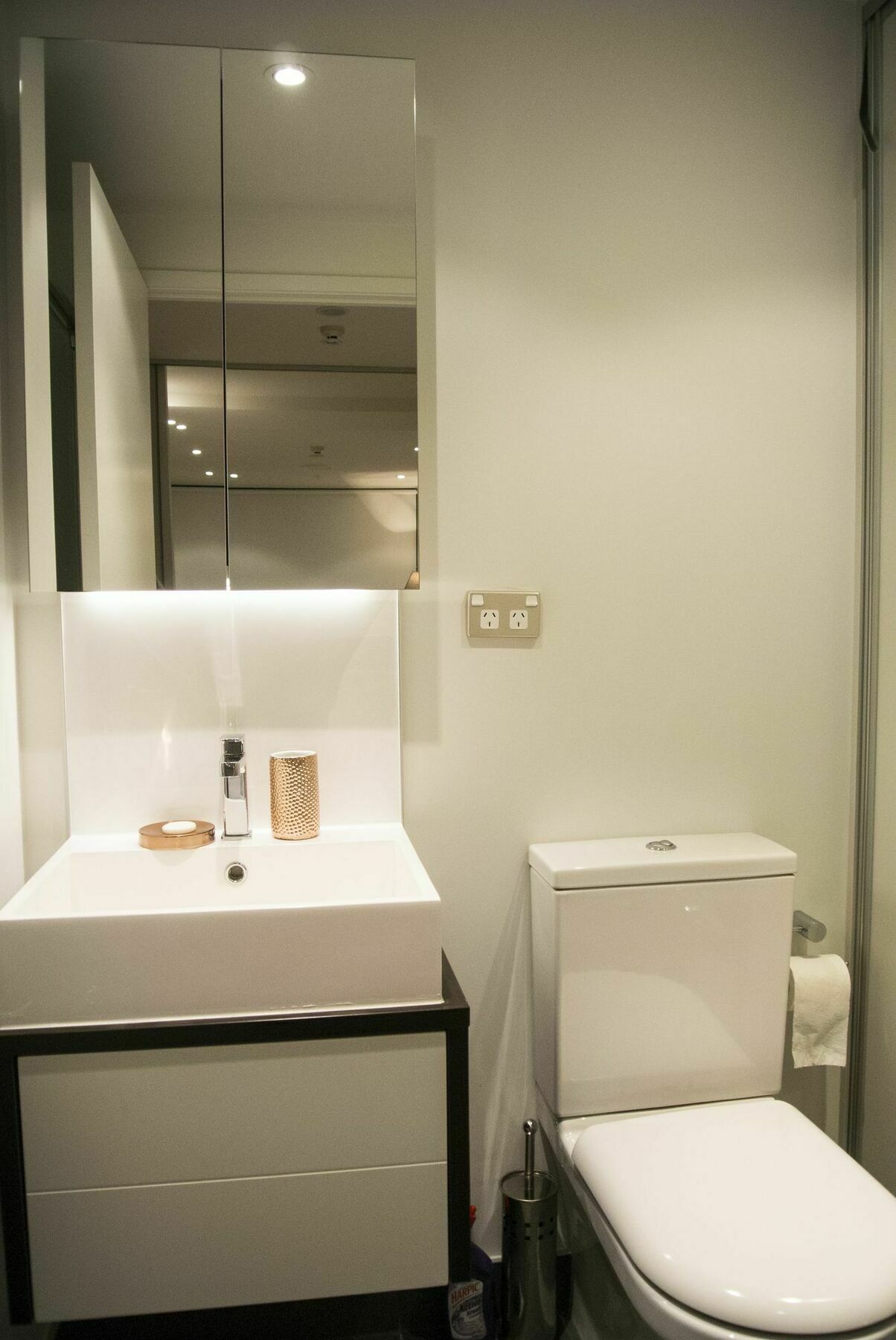 Brand New Apartment With Pool & Gym 奥克兰 外观 照片