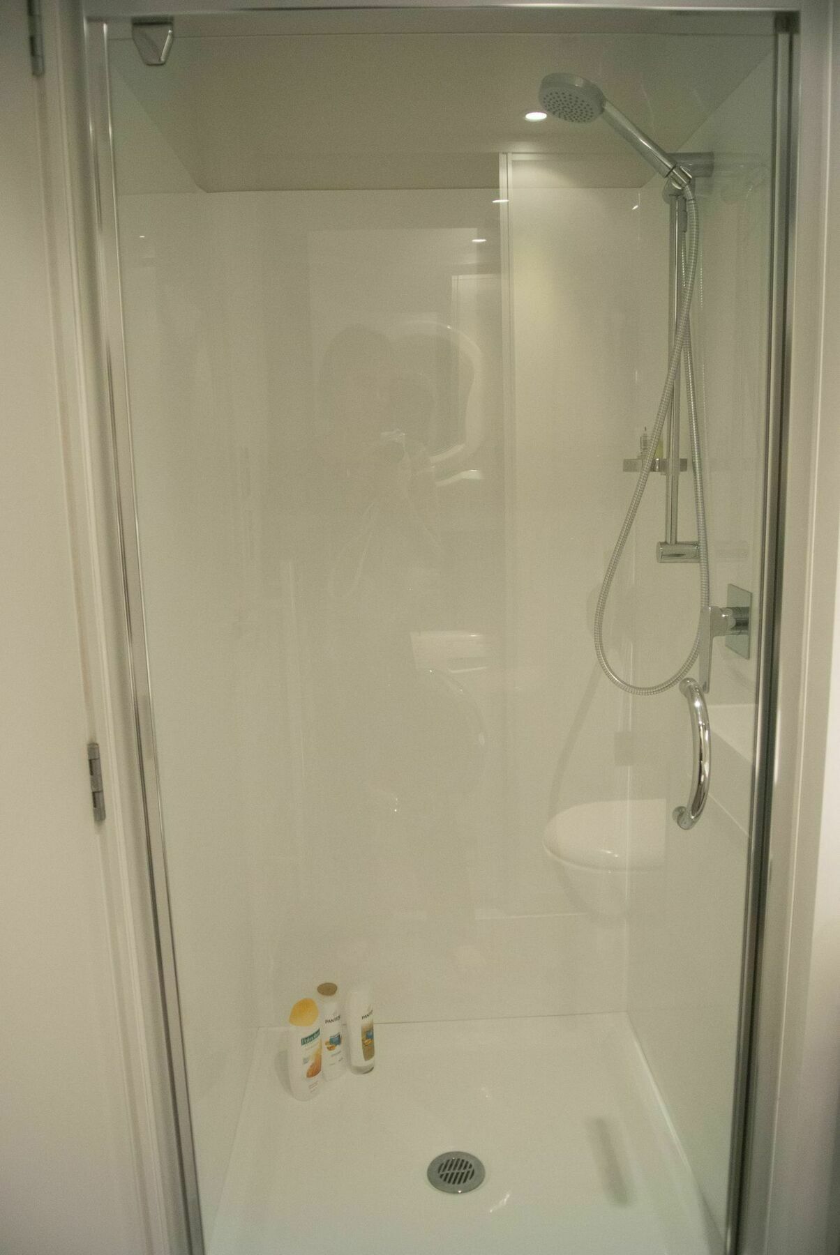 Brand New Apartment With Pool & Gym 奥克兰 外观 照片