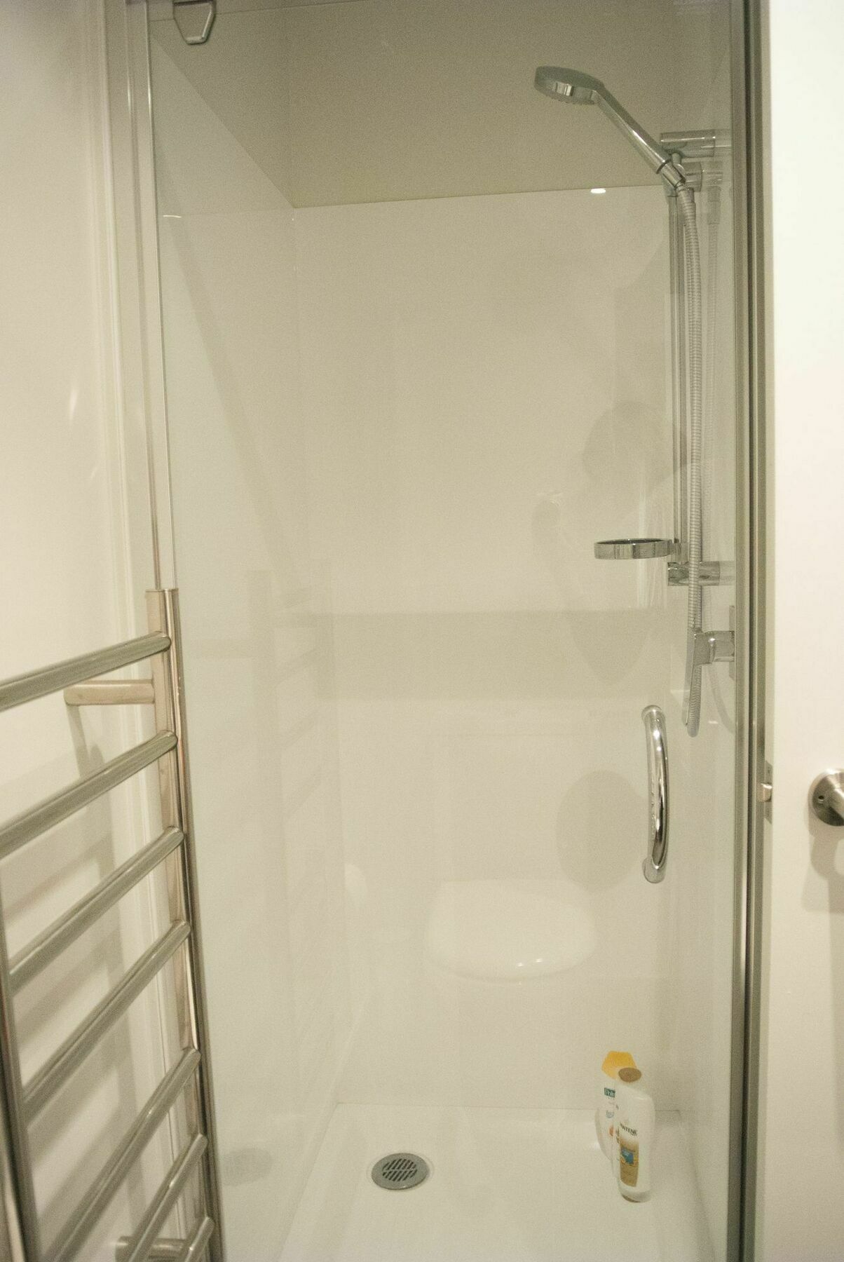 Brand New Apartment With Pool & Gym 奥克兰 外观 照片